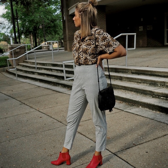 Meet your Posher, Rianna ๐ด๐ - Picture 4 of 4